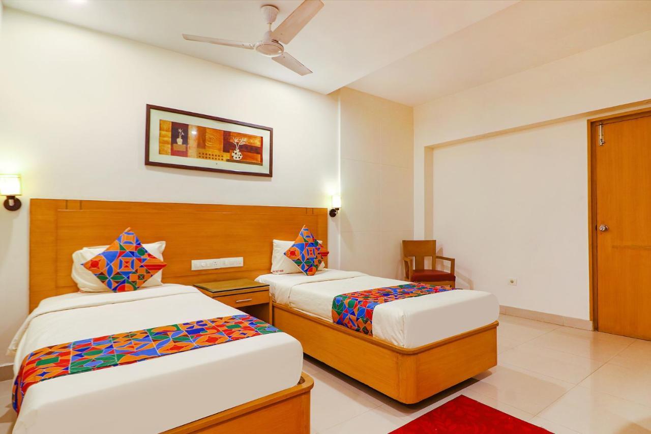 FabHotel A&M Hyderabad Exterior foto